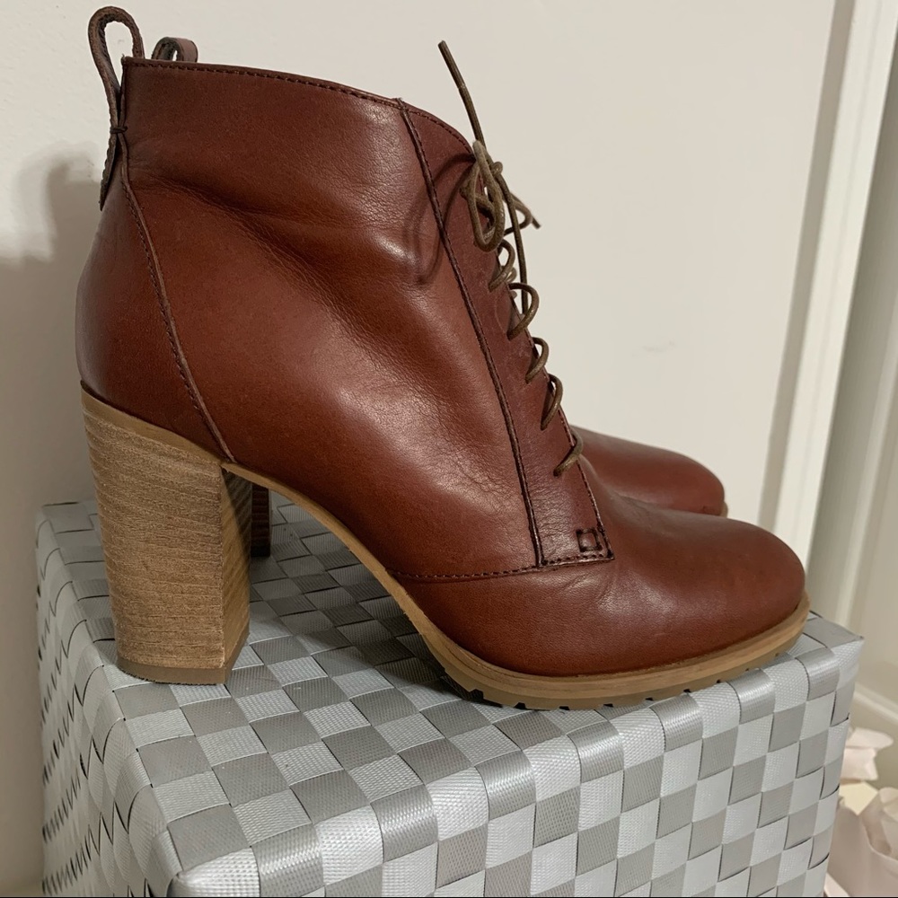 Madewell Italian Leather Prairie Lace up boot 8.5